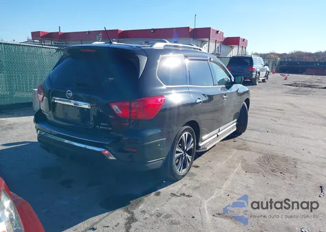 2017 Nissan Pathfinder Platinum z USA, uszkodzony, nr VIN 5N1DR2MM9HC609142